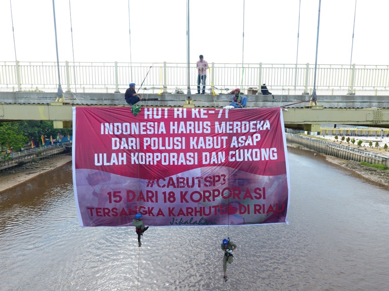 Jikalahari: HUT RI ke-71 Riau Harus Merdeka dari Asap