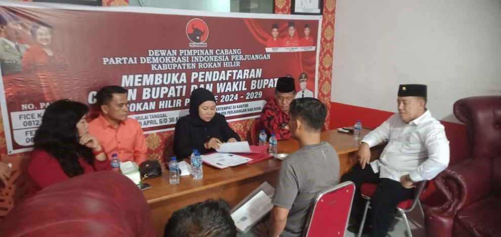 DPC PDI Perjuangan Terima Berkas Formulir Dari H Fuad Ahmad
