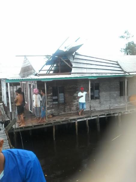 Hujan Lebat di Pelangi Mandah, Dua Unit Rumah Rusak Dihantam Puting Beliung