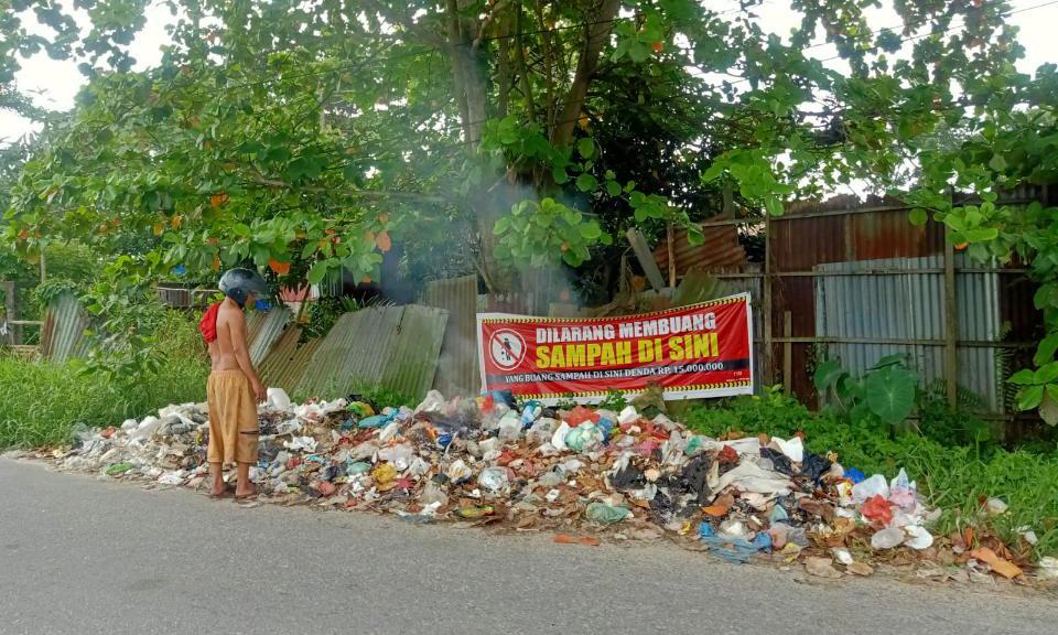 Kurangnya Kesadaran Masyarakat Terhadap Pembuangan  Sampah