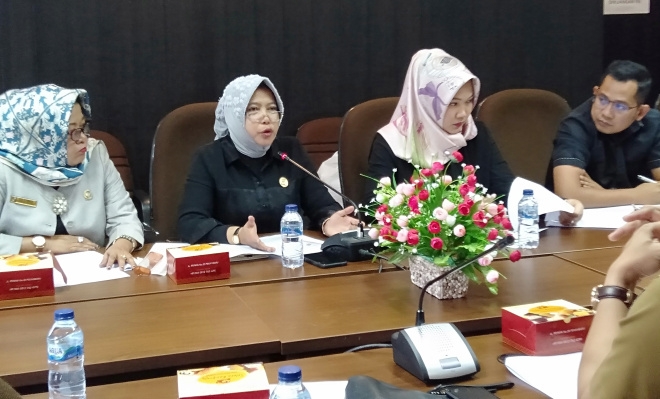 Ketua Komisi II DPRD Minta Bapenda Pekanbaru Kerja Keras Kejar Target PAD