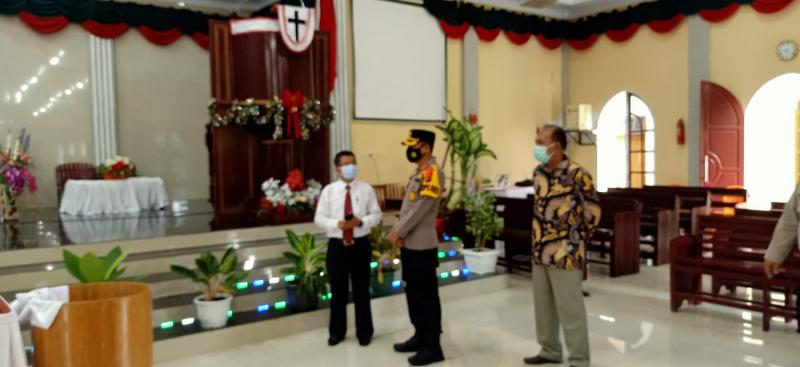 Kapolres Kampar Tinjau Pengamanan Perayaan Natal
