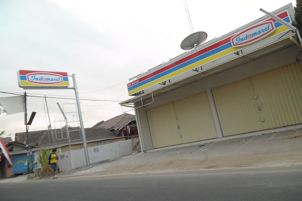UMKM Makin Binasa, Alfamart dan Indomaret Kuasai Sudut Kota Pekanbaru