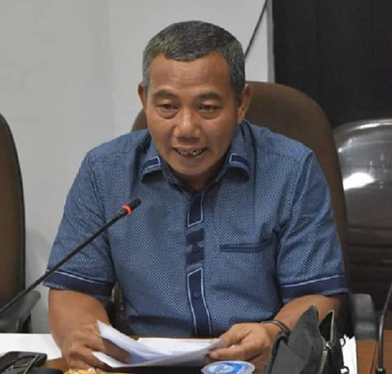 Soal Jalan Berlubang, Anggota DPRD ini Sarankan Masyarakat diminta Pro Aktif laporkan ke PUPR