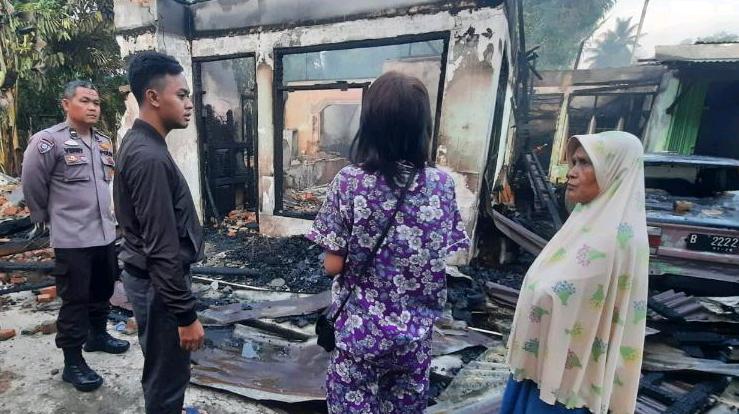 Rumah Permanen di Bangkinang Kota Hangus Terbakar