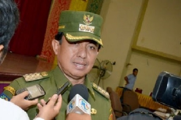 Wardan Pinta Kepada Pemenang Lelang 8 Paket Proyek Peningkatan Jalan Segera Dilaksanakan