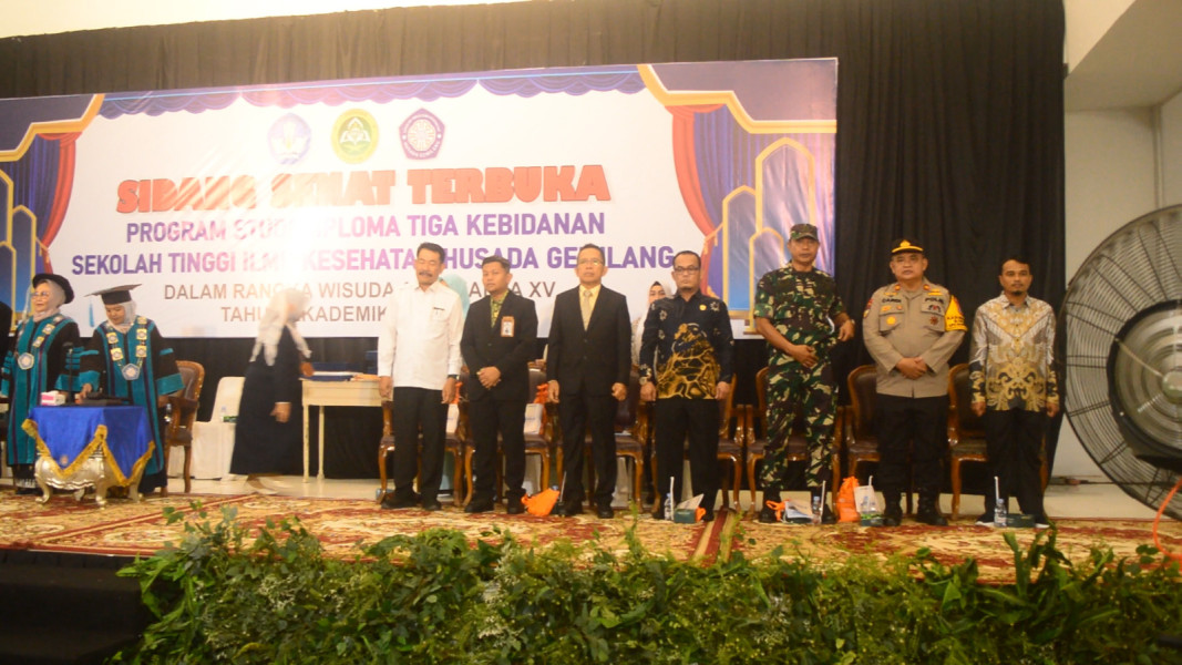 Penjabat Bupati Inhil Hadiri Wisuda Ahli Madya XV STIKes Husada Gemilang