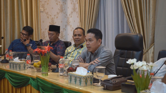 Pj Bupati Erisman Yahya Sambut Hangat Kunjungan Wartawan Inhil