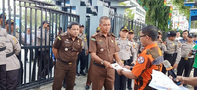 M.Jamil, Kadis DPMPTSP Pekanbaru, Dilaporkan ke Kejati Riau Soal Dugaan Korupsi