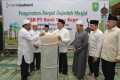 Masjid Raya Annur Terima 2.500 Meter Karpet Sajadah CSR Bank Riau Kepri
