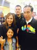 Ngopi Membawa Rezeki, Tety Diaz Dan Abel Warga Pekanbaru Tak Menyangka Ketemu Dan Photo Bareng Presiden Jokowi