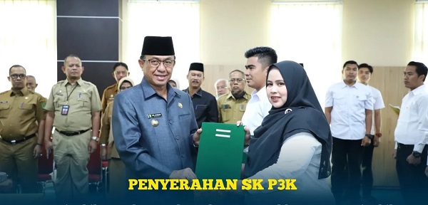 Penyerahan SK P3K Jabatan Fungsional Kepada 38 Tenaga Kesehatan Formasi Tahun 2022