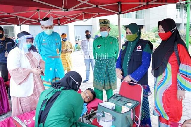 Bupati Wardan Hadiri Baksosl Donor Darah Dalam Rangka Milad Ke-55 Inhil